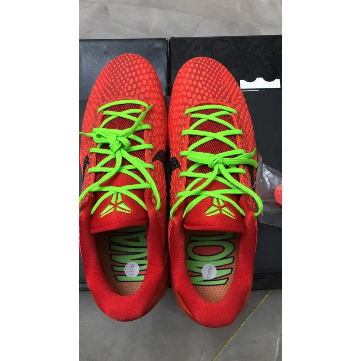 NIKE KOBE 6 PROTRO x REVERSE GRINCH - Soul Replicas