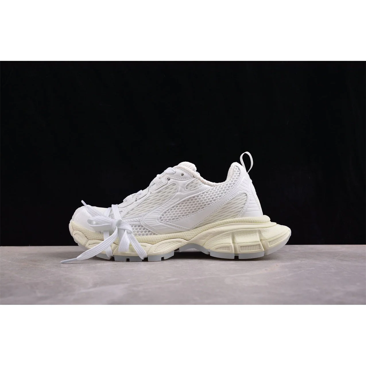 BALENCIAGA 3XL x GLOW IN THE DARK - Soul Replicas