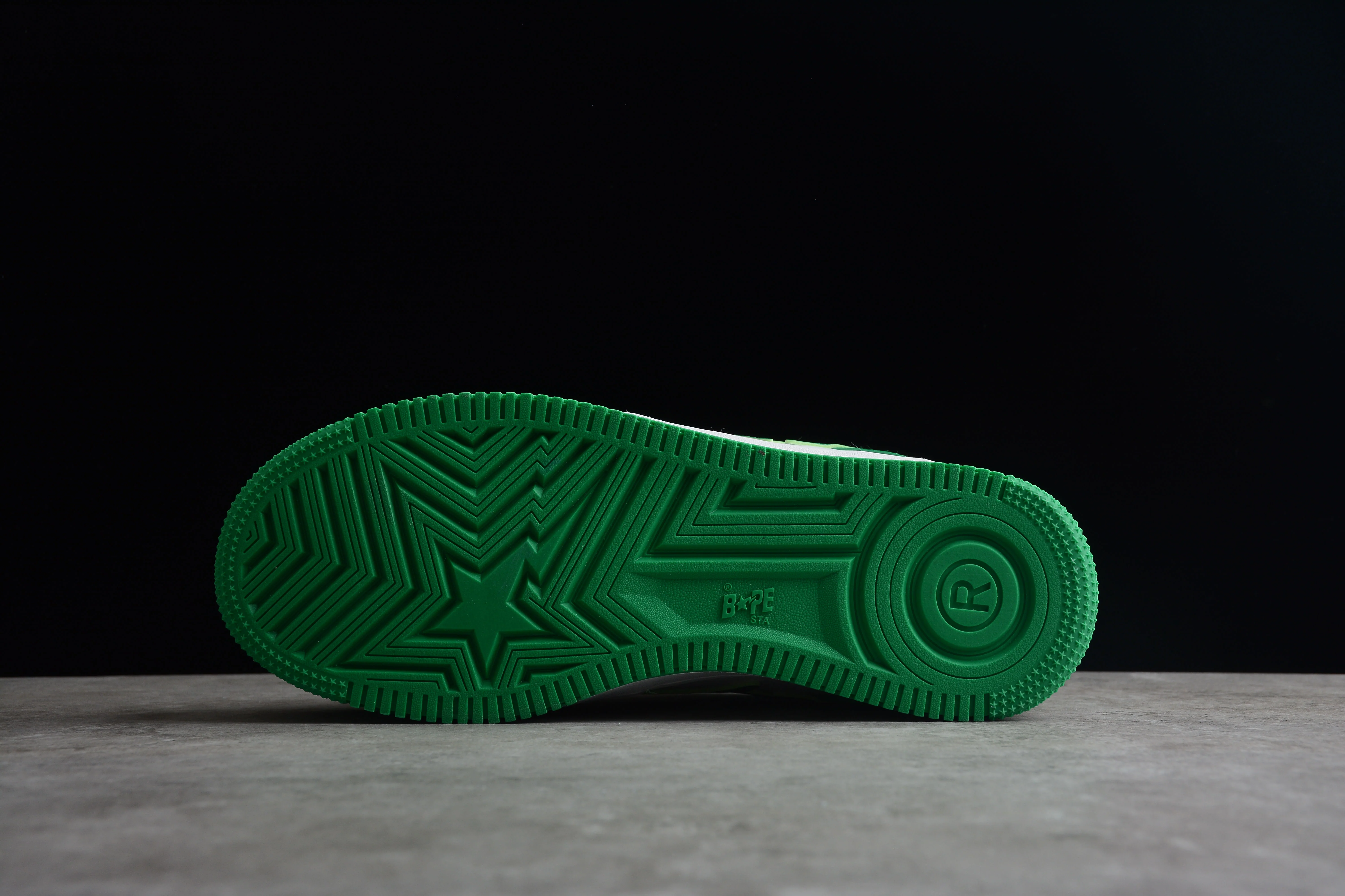 BAPE STA Low-Top Green and White Sneakers - Soul Replicas