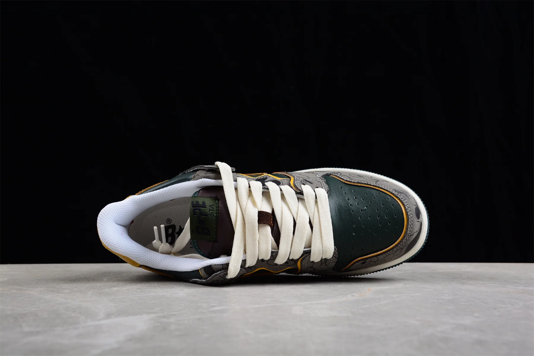 BAPE STA Low-Top Sneakers in Green and Yellow - Soul Replicas
