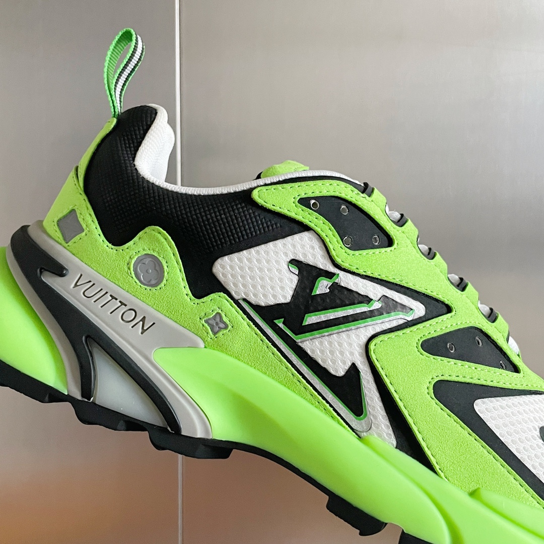 Louis Vuitton Women's LV Runner Tatic Sneaker Green For Women LV 1A9JER - Soul Replicas