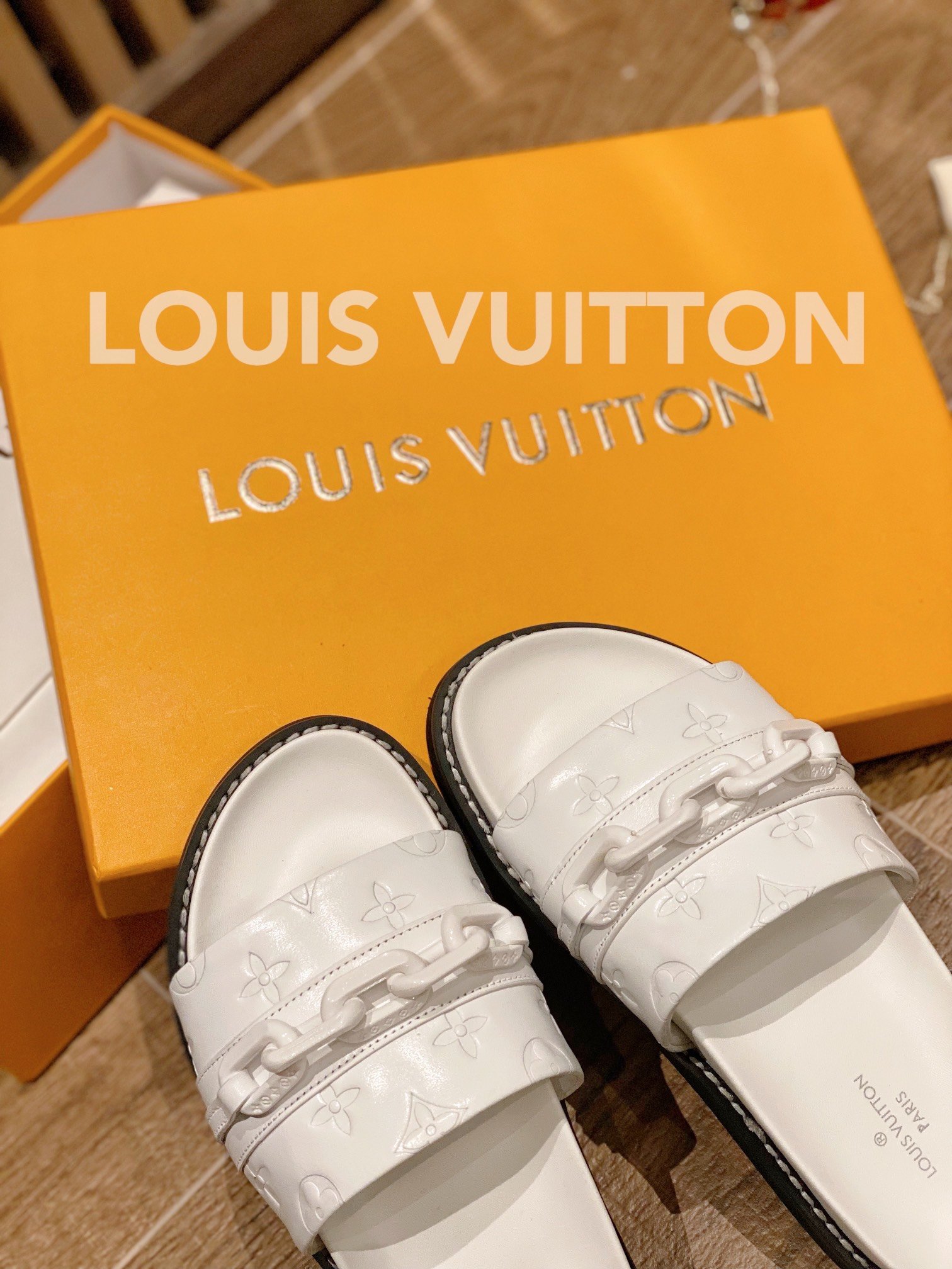 Louis Vuitton Sunset Flat Comfort Mule White For Women LV - Soul Replicas