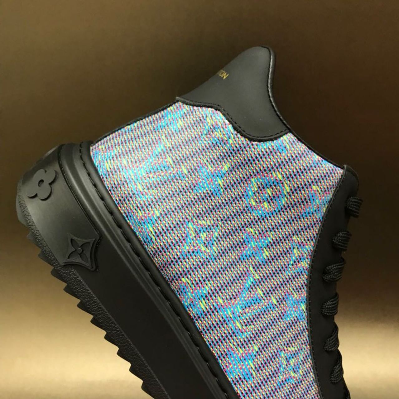 Louis Vuitton Time Out High Top Sneakers Calfskin Leather Fall/Winter Collection 1A4XYE. Blue/Black - Soul Replicas