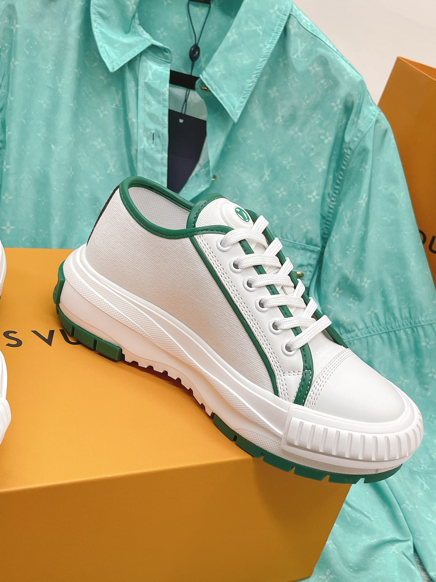 Louis Vuitton Women's LV Squad Sneaker Green For Women LV - Soul Replicas