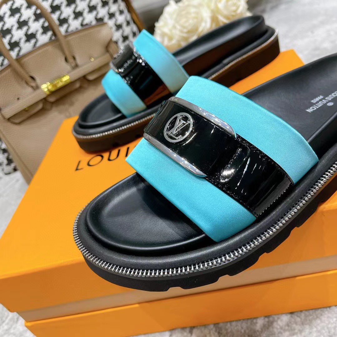 Louis Vuitton Women's Pool Pillow Flat Comfort Mule Blue For Women LV - Soul Replicas
