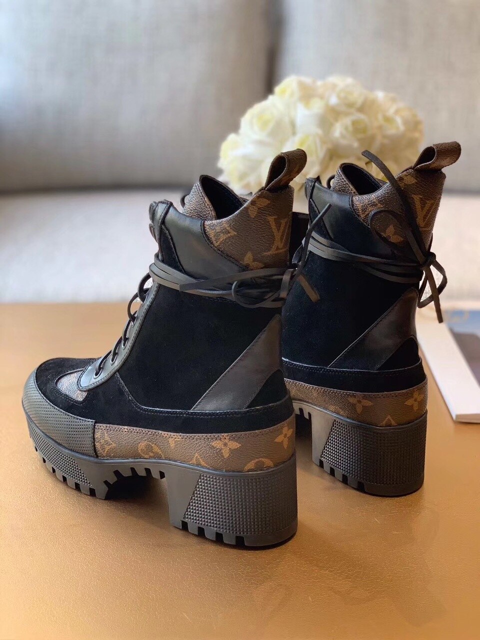 Louis Vuitton Laureate Desert Boots Calfskin Leather Fall/Winter 2020 Collection 1A4XXZ Black/Brown - Soul Replicas