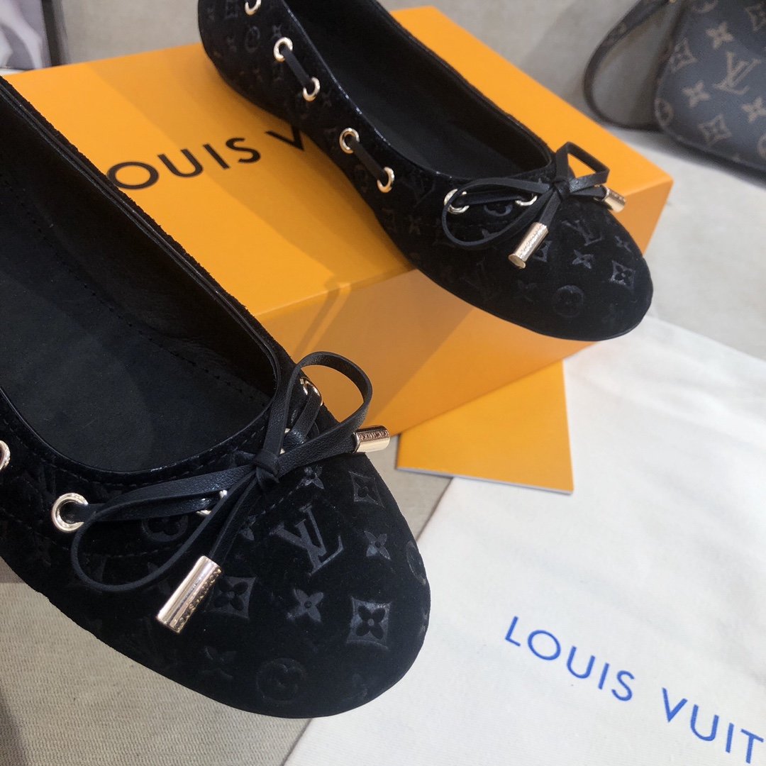 Louis Vuitton Gloria Flat Loafer Patent Monogram Material Black For Women LV - Soul Replicas
