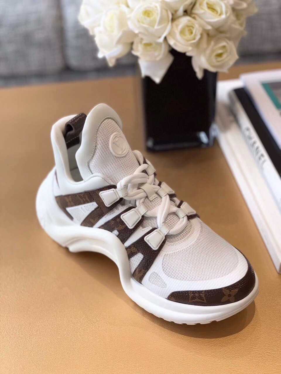Louis Vuitton LV Archlight Sneaker Patent Monogram Material And Technical Fabrics White For Women LV 1A43L1 - Soul Replicas