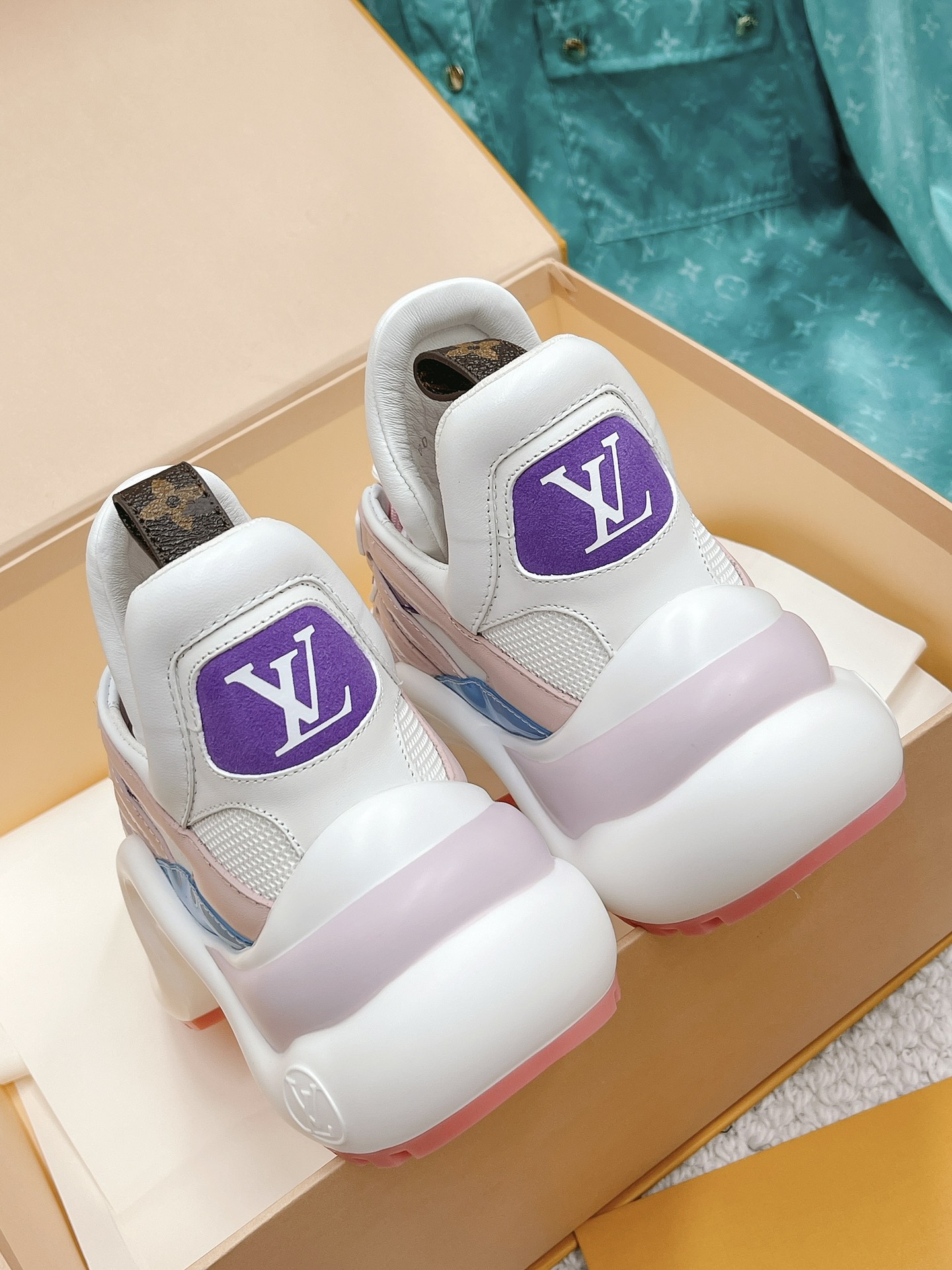 Louis Vuitton Women's LV Archlight Sneaker Blue For Women LV - Soul Replicas