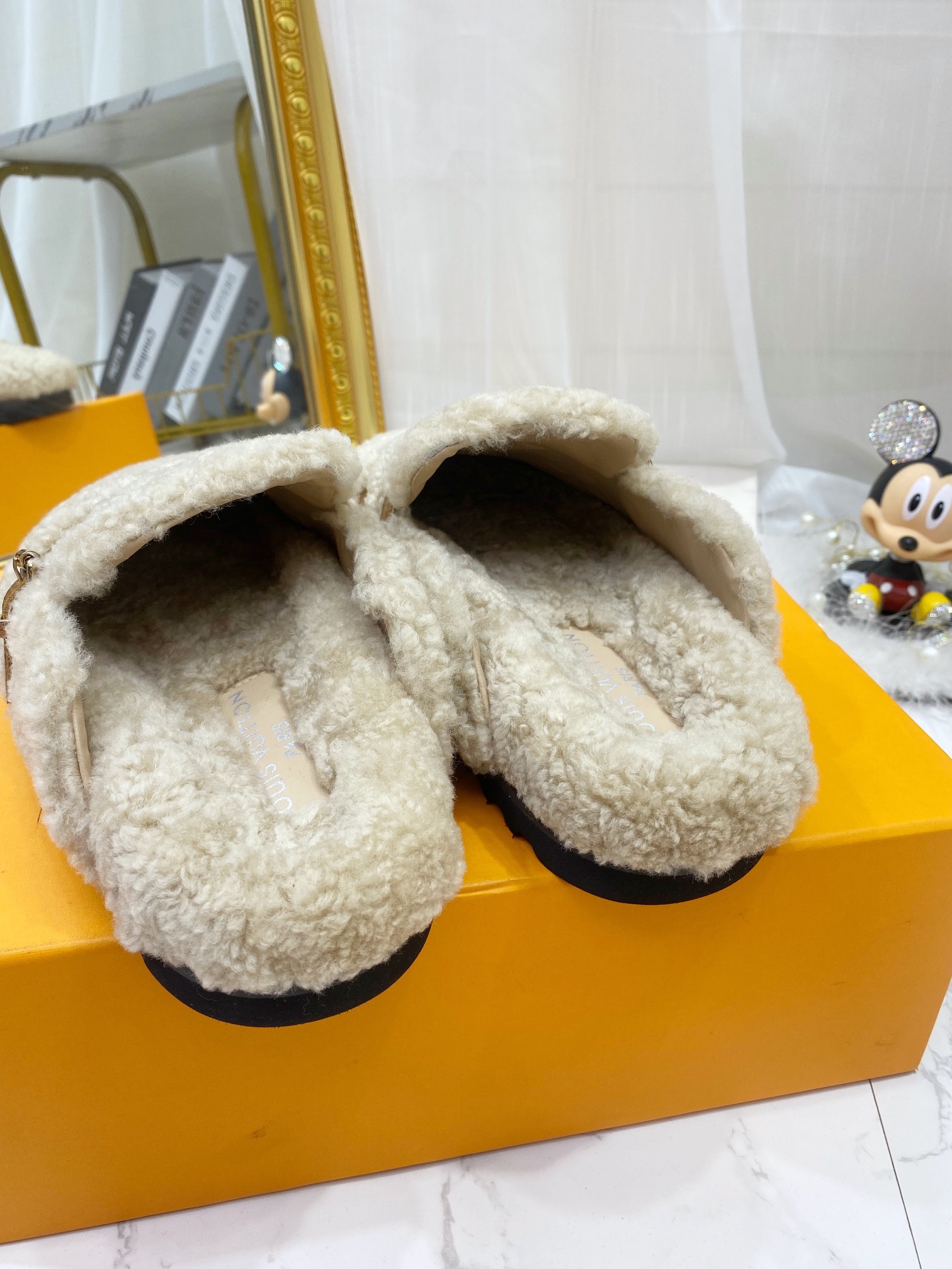 Louis Vuitton Women's Winterbreak Flat Comfort Mule Beige For Women LV - Soul Replicas