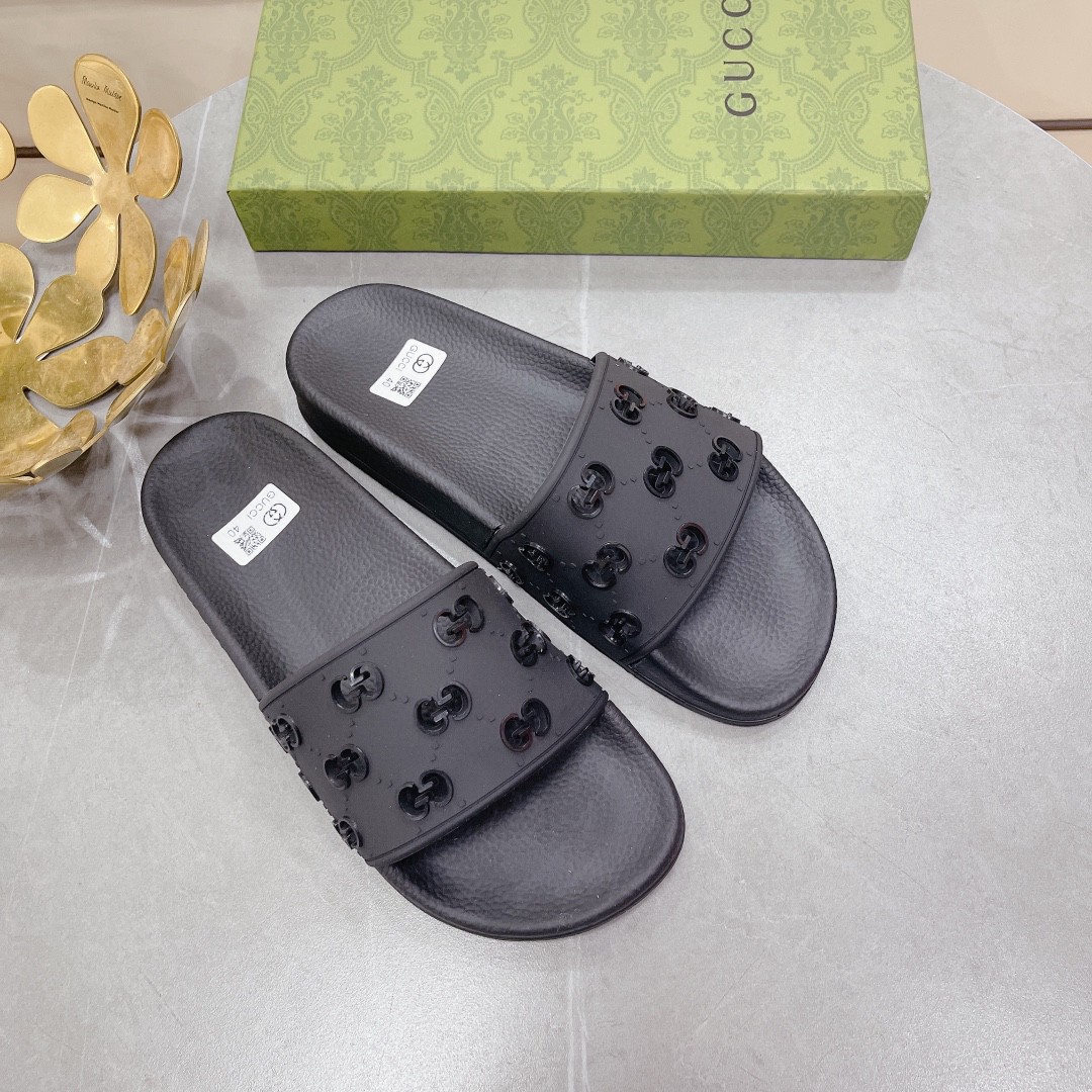 Gucci Women's Rubber Gucci Slide Sandals Black For Women ‎573922 JDR00 1000 - Soul Replicas