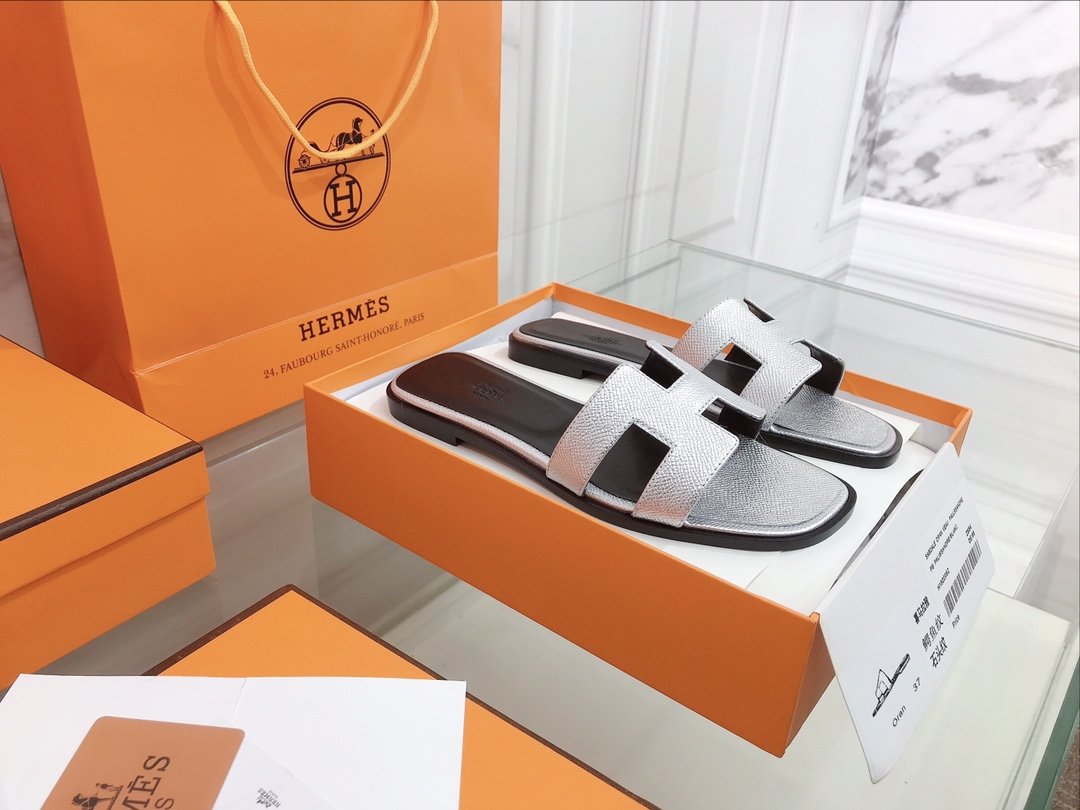 Hermes  Oran Sandal Sliver For Women - Soul Replicas