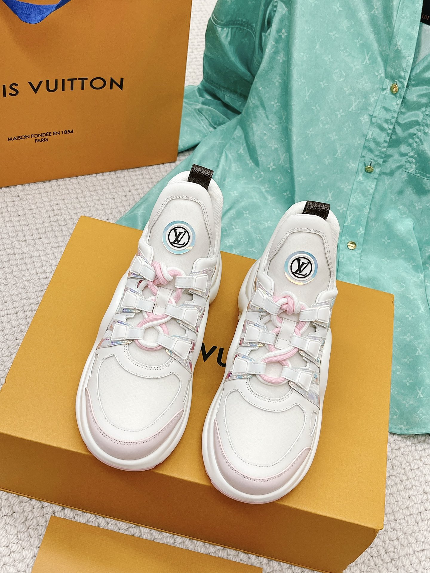 Louis Vuitton Women's LV Archlight Sneaker Pink For Women LV - Soul Replicas