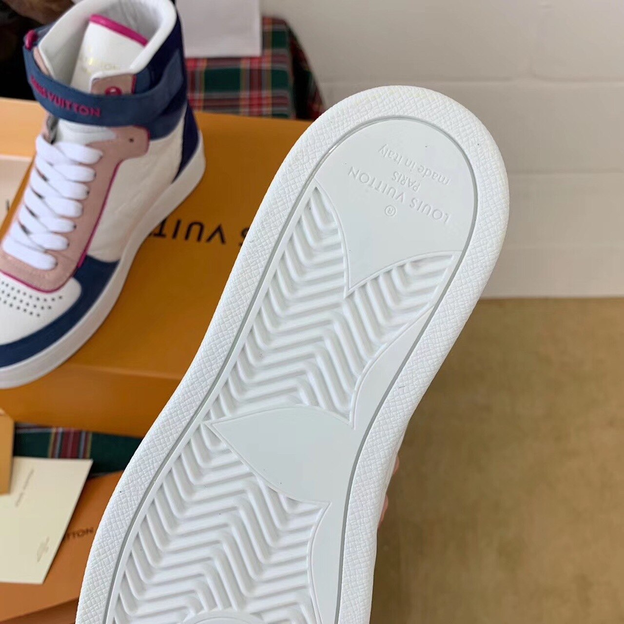 Louis Vuitton Boombox Sneaker Boot Calfskin Leather Spring/Summer Collection White/Bleu Jean/Pink - Soul Replicas