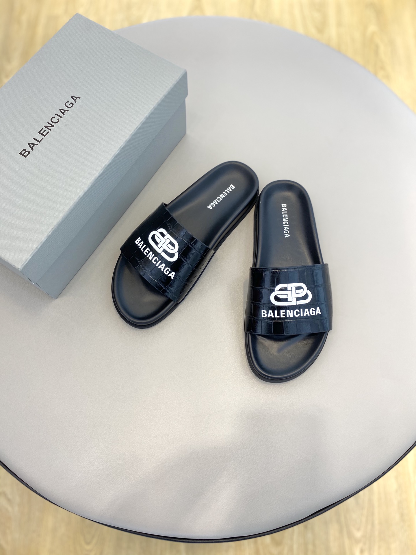 Balenciaga Pool Slide Sandal Black For Women - Soul Replicas