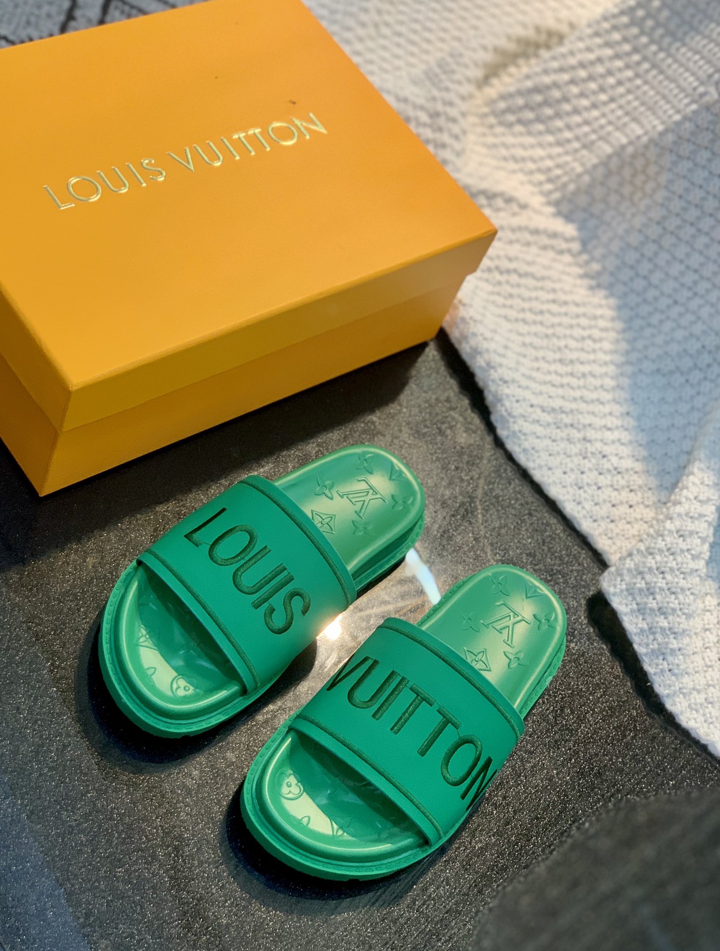 Louis Vuitton Women's Pool Pillow Flat Comfort Mule Green For Women LV - Soul Replicas