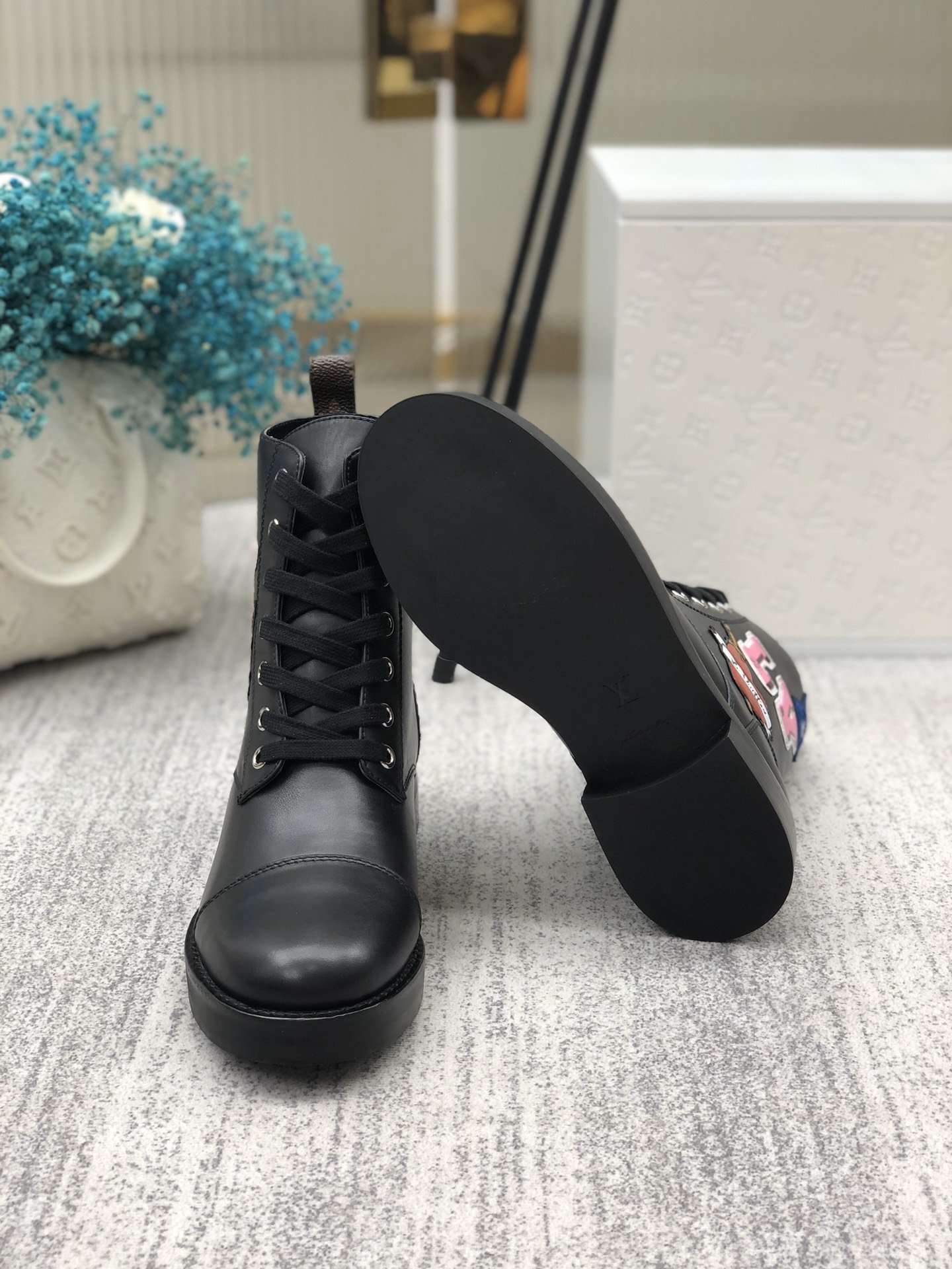 Louis Vuitton Wonderland Ranger Black For Women LV - Soul Replicas