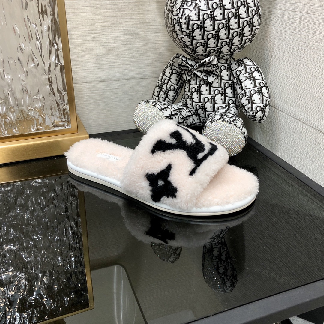 Louis Vuitton Women's Magnetic Flat Mule White For Women LV - Soul Replicas