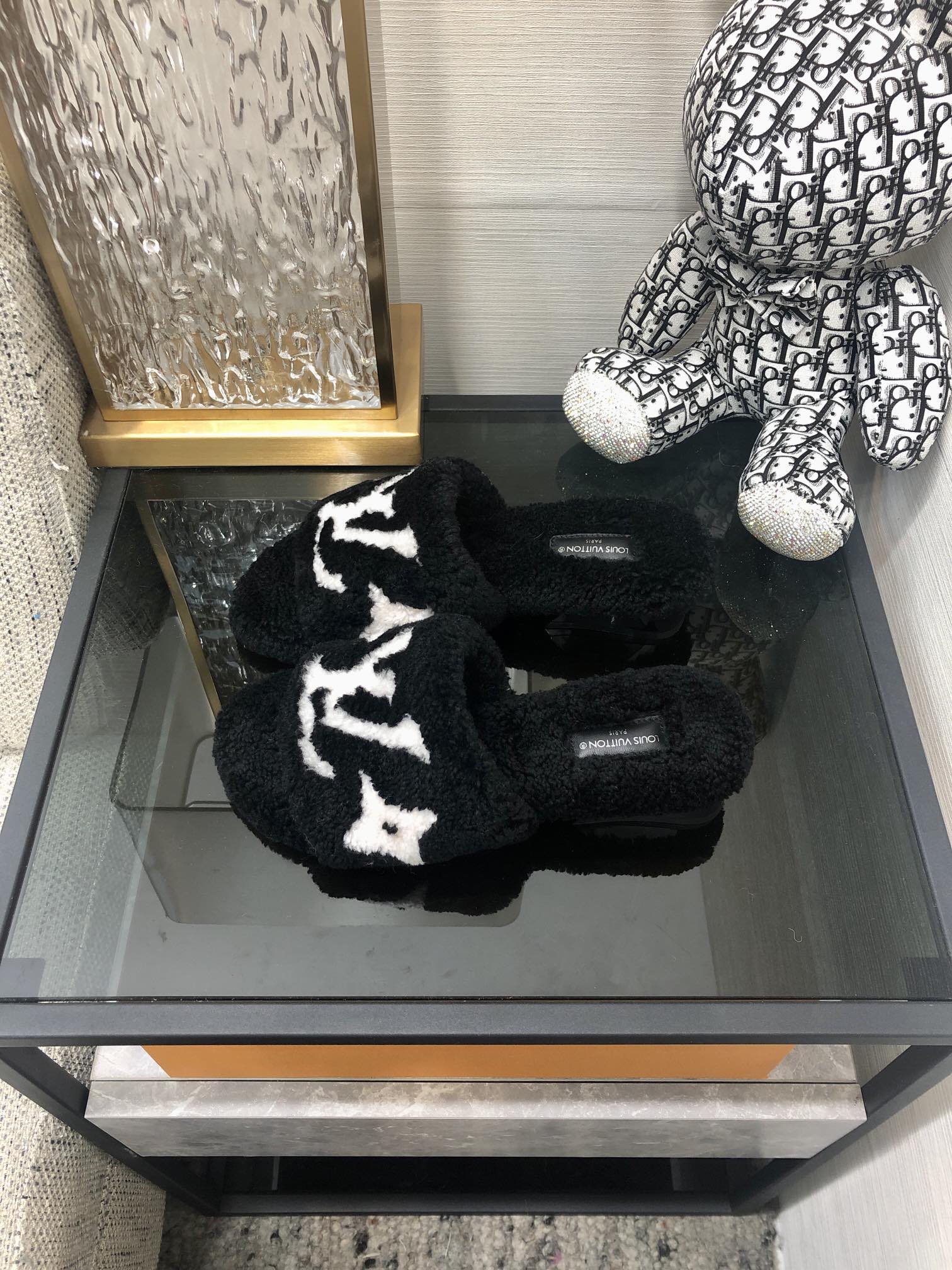 Louis Vuitton Women's Magnetic Mule Black For Women LV - Soul Replicas