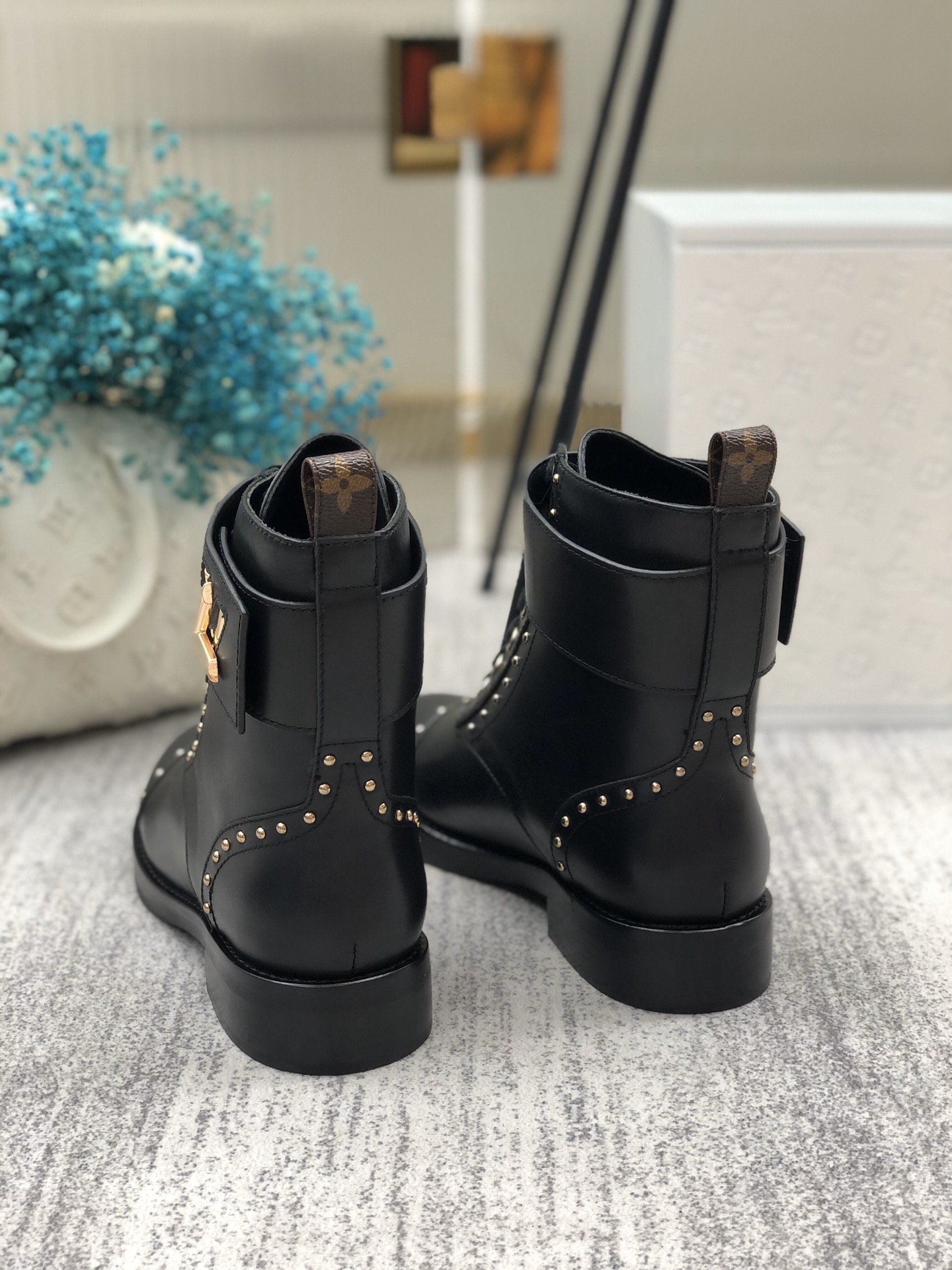 Louis Vuitton Wonderland Ranger Black For Women LV - Soul Replicas