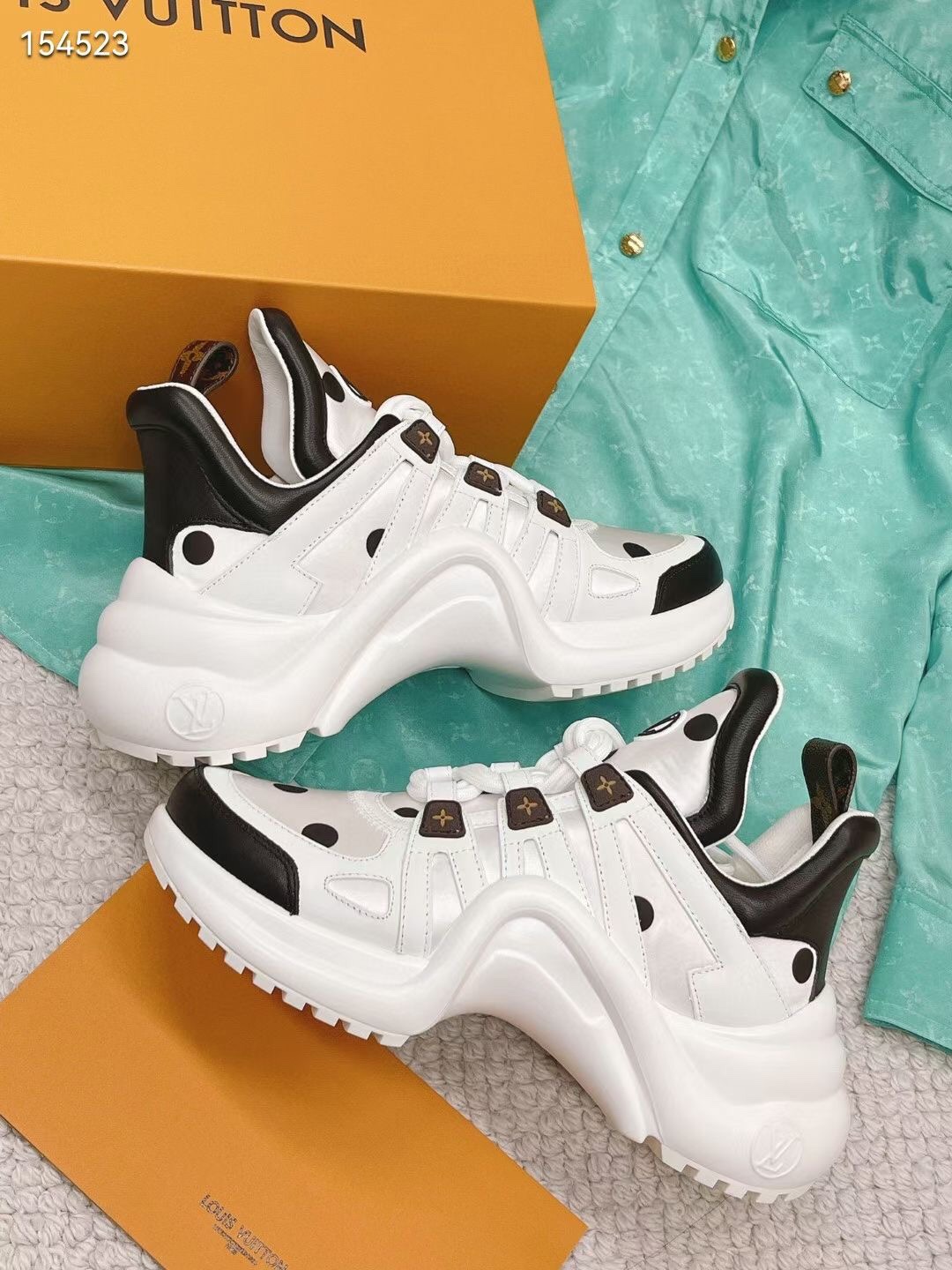 Louis Vuitton Women's LV Archlight Sneaker White For Women LV 1AA0ON - Soul Replicas