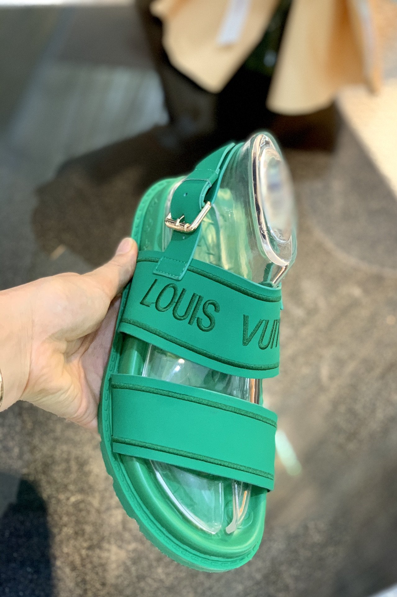 Louis Vuitton Women's Paseo flat Comfort Sandal Green For Women LV - Soul Replicas