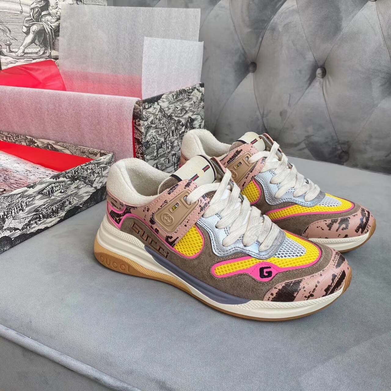 Gucci Ultrapace Sneakers 592348 Calfskin Leather Spring/Summer Collection. Pink Rock Tejus/Green - Soul Replicas