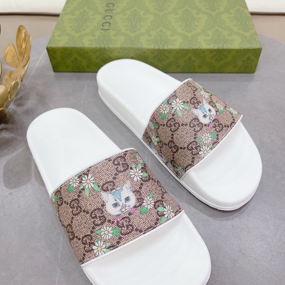 Gucci Women's Gucci Slide Sandal With Cat White And Brown For Women 407345 - Soul Replicas