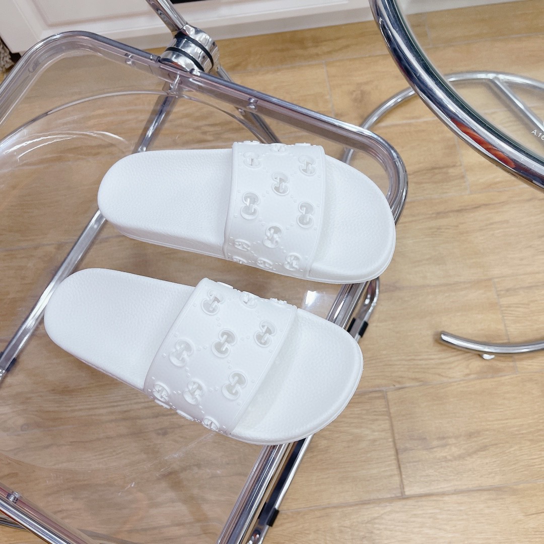 Gucci Women's Rubber Gucci Slide Sandals White For Women 573922 JDR00 9014 - Soul Replicas