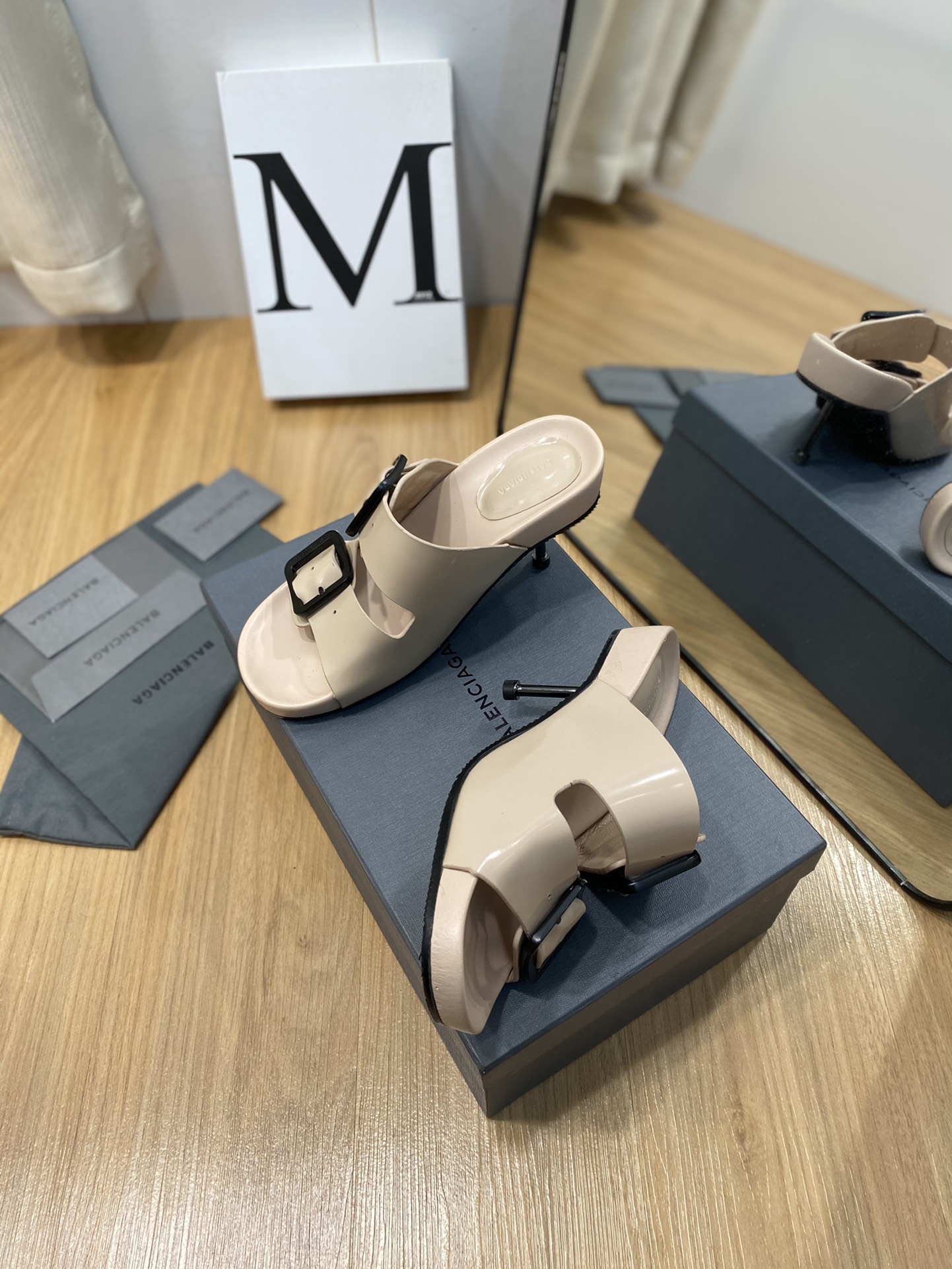 Balenciaga Cagole Sandal Beige For Women - Soul Replicas