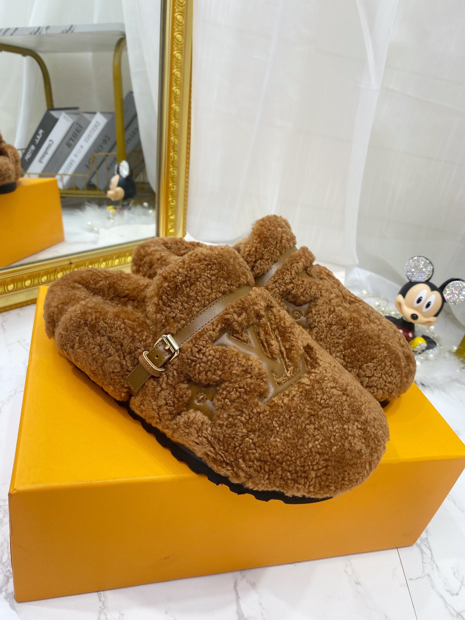 Louis Vuitton Women's Winterbreak Flat Comfort Mule Brown For Women LV - Soul Replicas