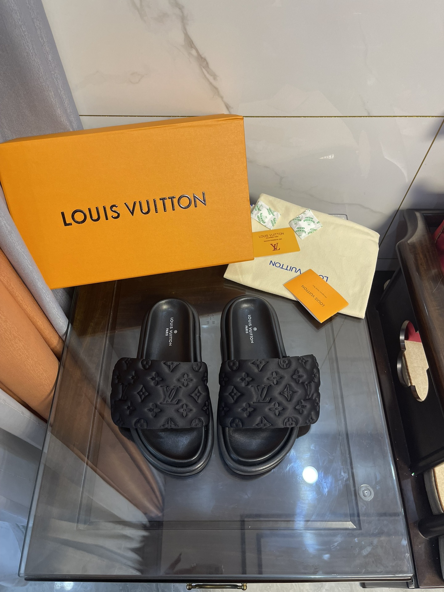Louis Vuitton Women's Pool Pillow Comfort Flat Mule Black For Women LV 1AA1EF - Soul Replicas