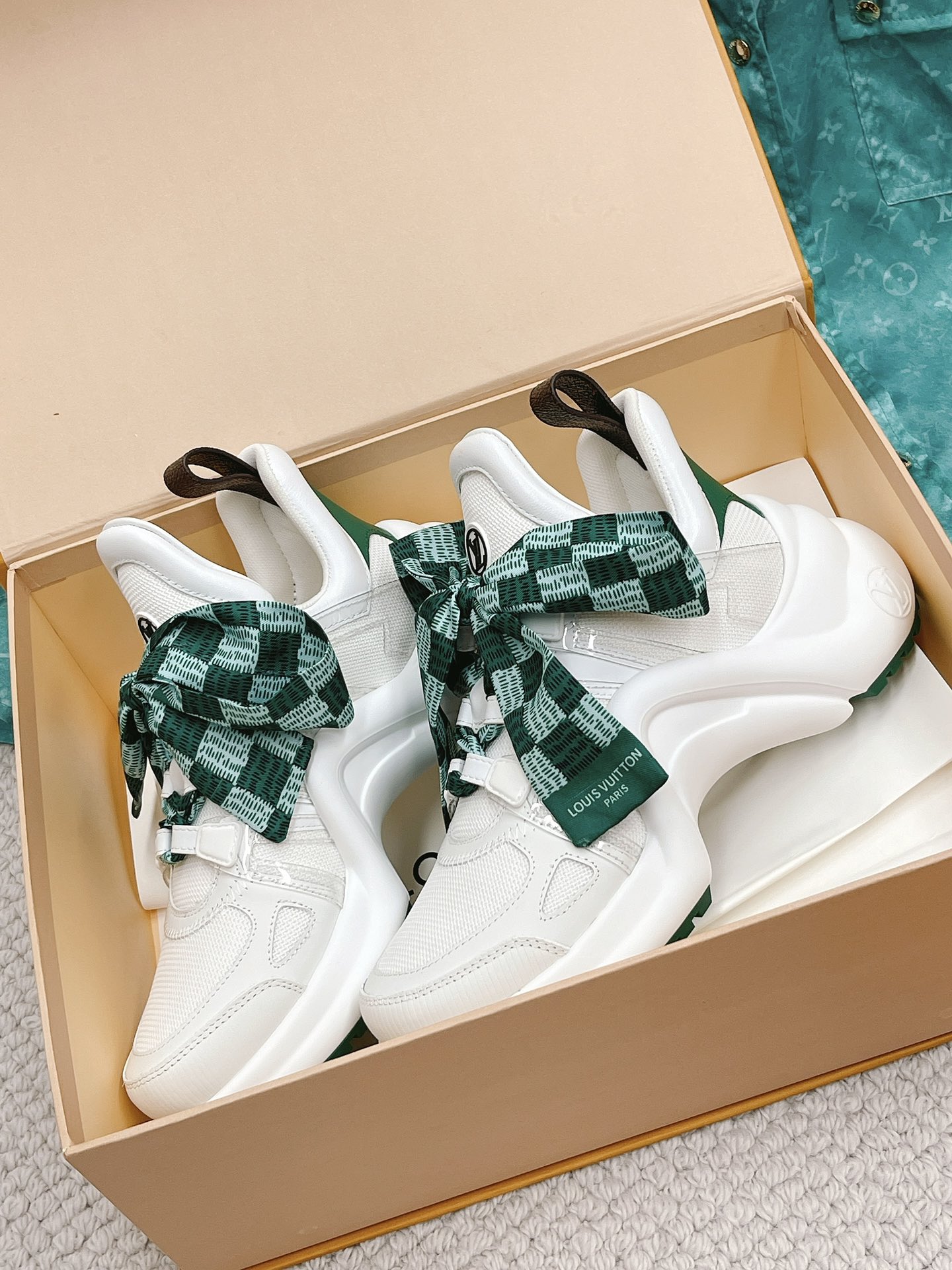 Louis Vuitton Women's LV Archlight Sneaker White And Green For Women LV 1AACUO - Soul Replicas