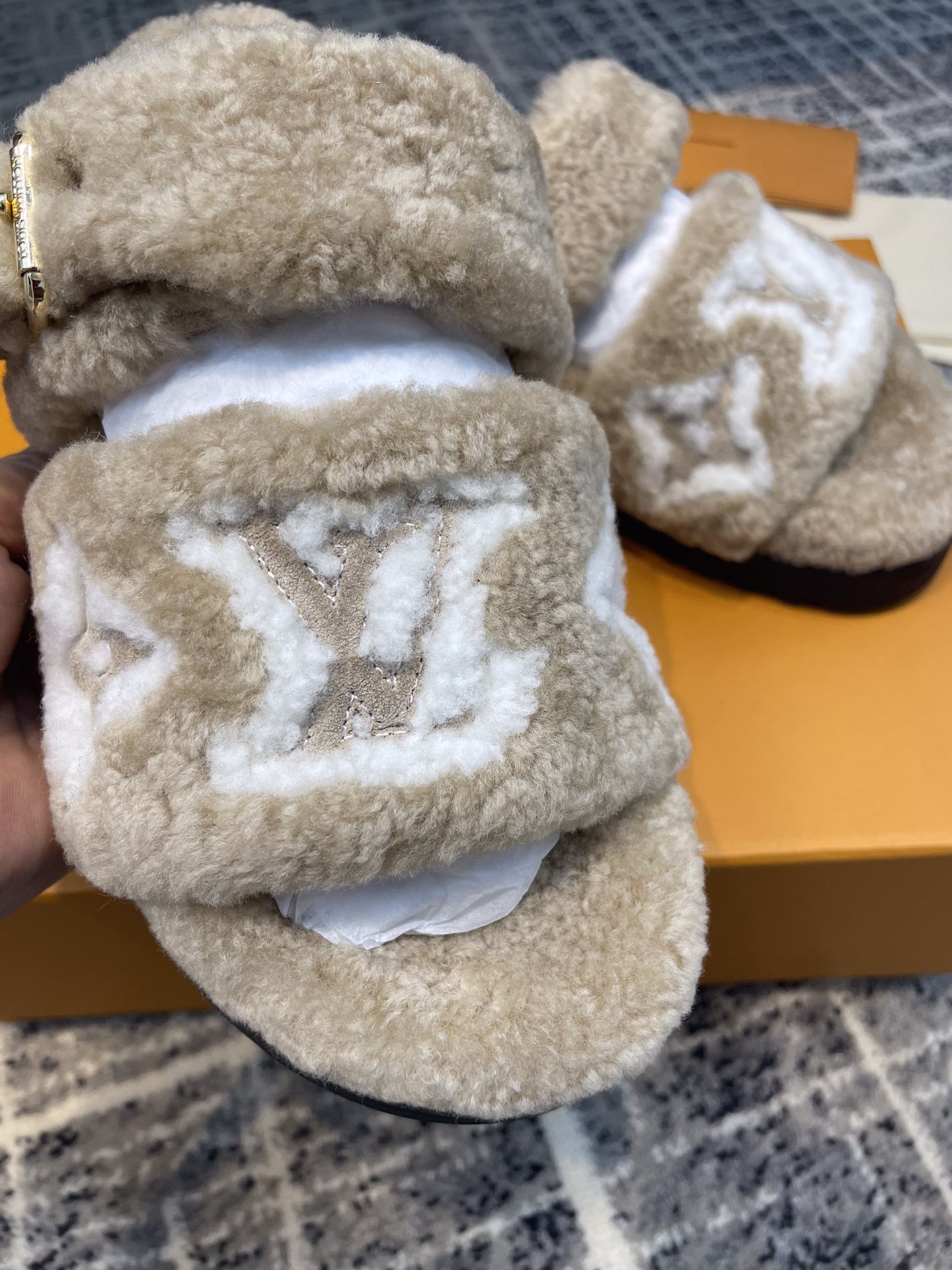 Louis Vuitton Women's Paseo Flat Comfort Mule Beige For Women LV - Soul Replicas