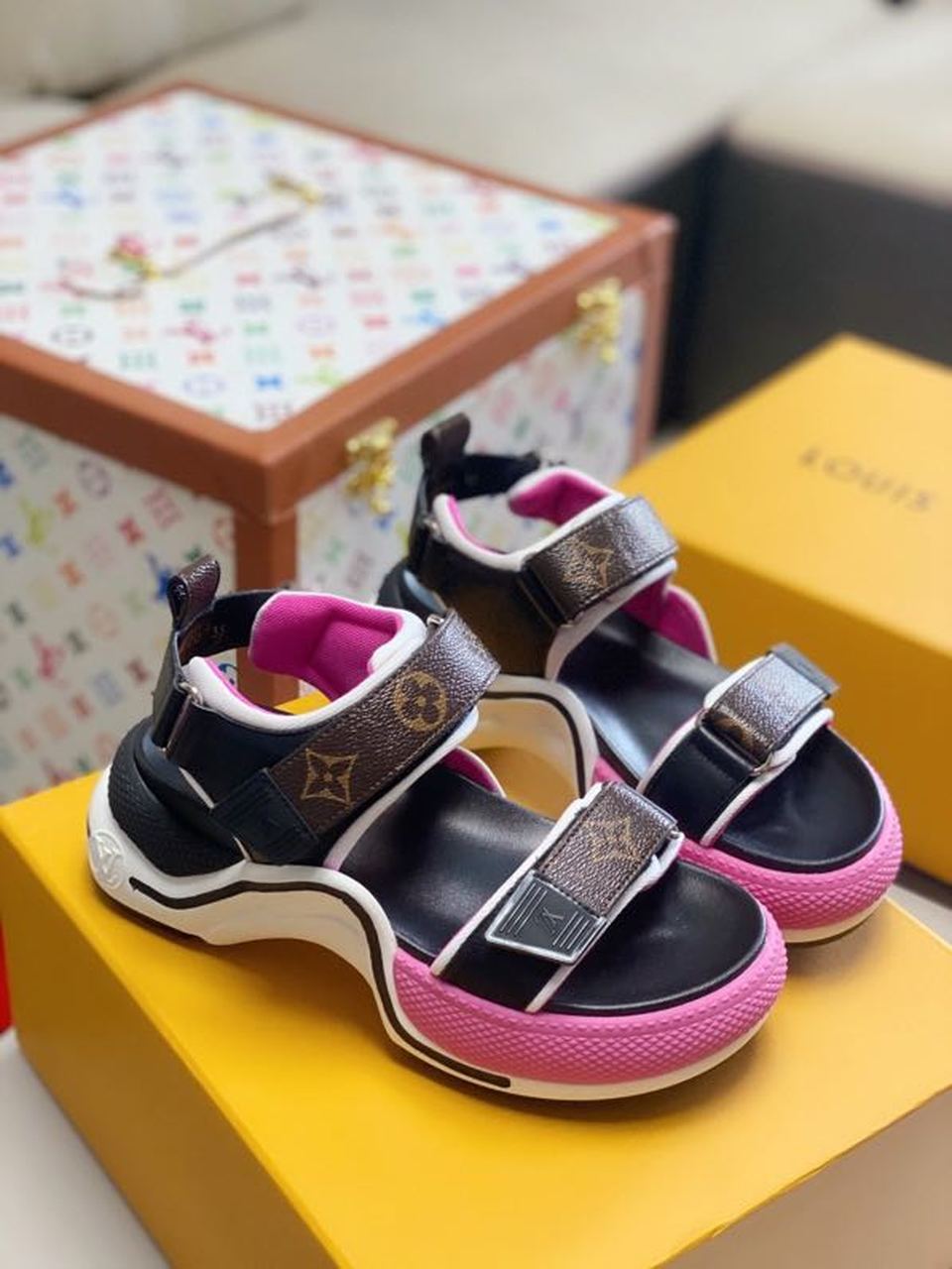 Louis Vuitton LV Archlight Flat Sandal Satin Pink For Women LV - Soul Replicas