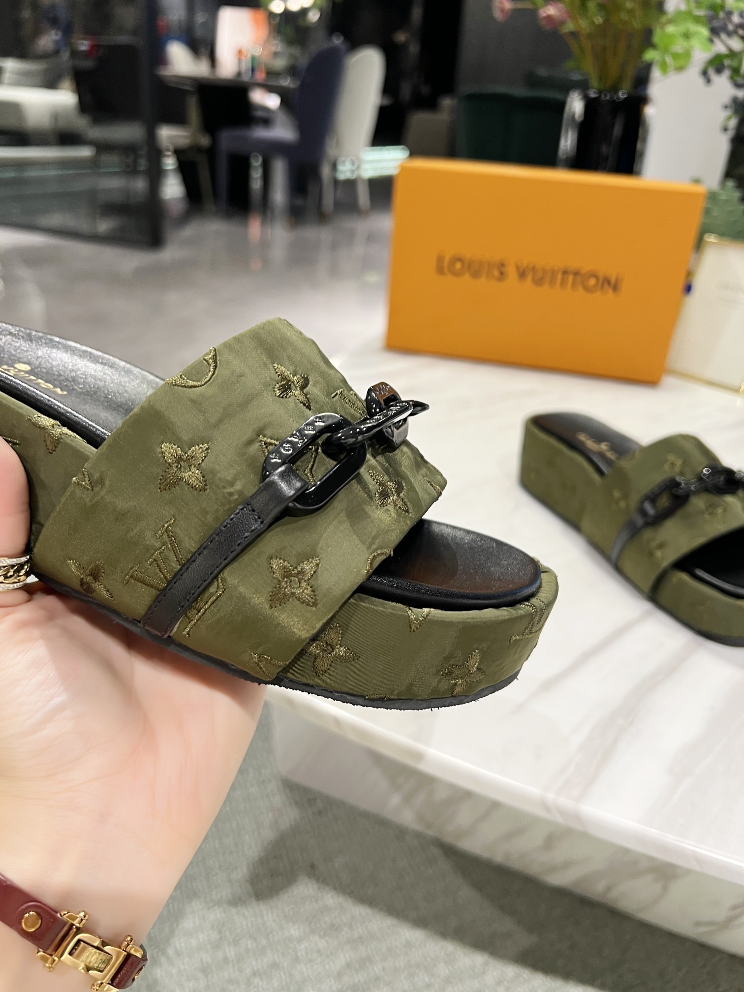 Louis Vuitton Jumbo Flatform Mule Green For Women LV - Soul Replicas