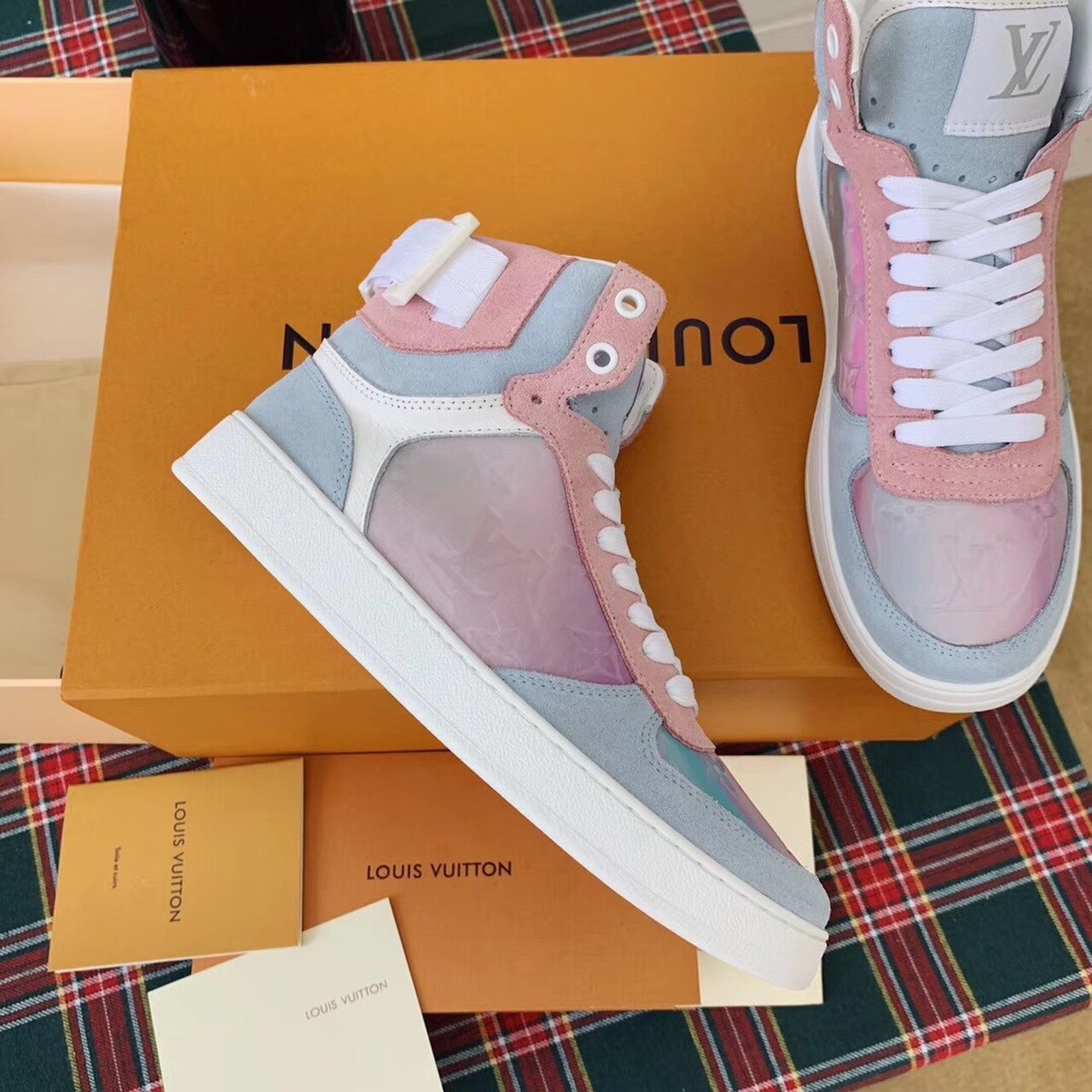 Louis Vuitton Boombox Sneaker Boot Calfskin Leather Spring/Summer Collection White/Blue/Pink - Soul Replicas