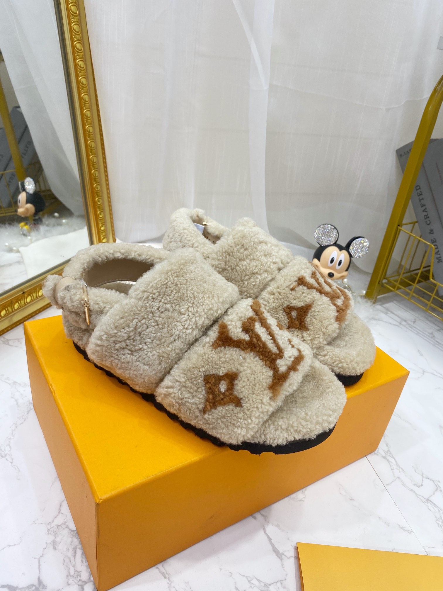 Louis Vuitton Women's Paseo Flat Comfort Sandal Beige For Women LV 1AA1GY - Soul Replicas