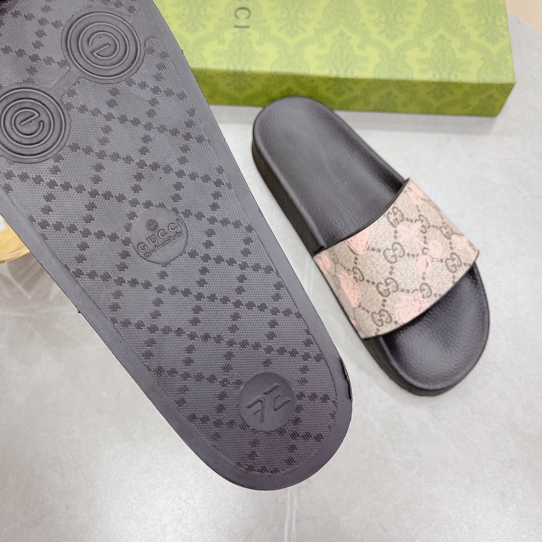 Gucci Women's Gucci Slide Sandal With Strawberry And Cherry Black For Women 407345 - Soul Replicas