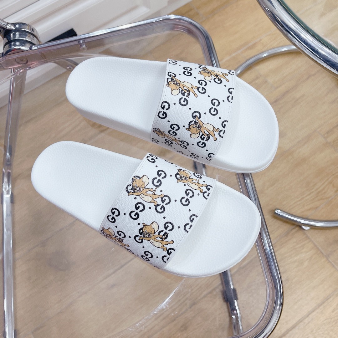 Gucci Women's Jerry Print Slide Sandal White For Women 681867 - Soul Replicas
