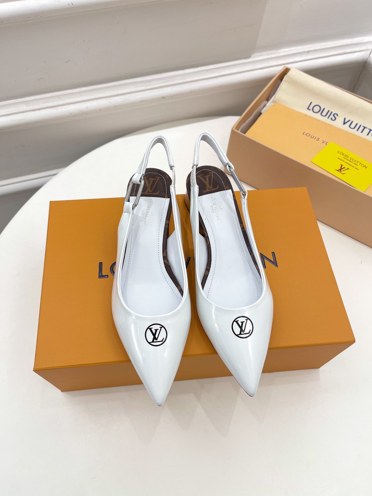 Louis Vuitton Magnetic Slingback Pump White For Women LV - Soul Replicas