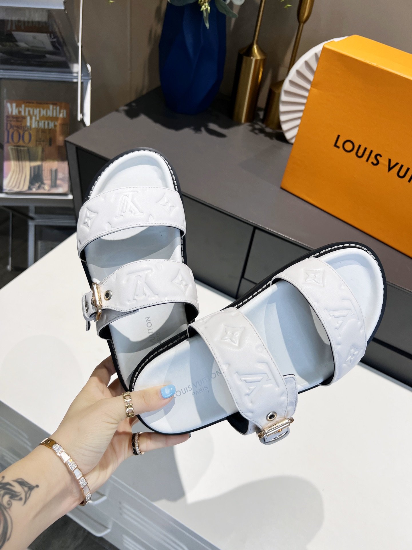 Louis Vuitton Women's Bom Dia Flat Mule White For Women LV - Soul Replicas