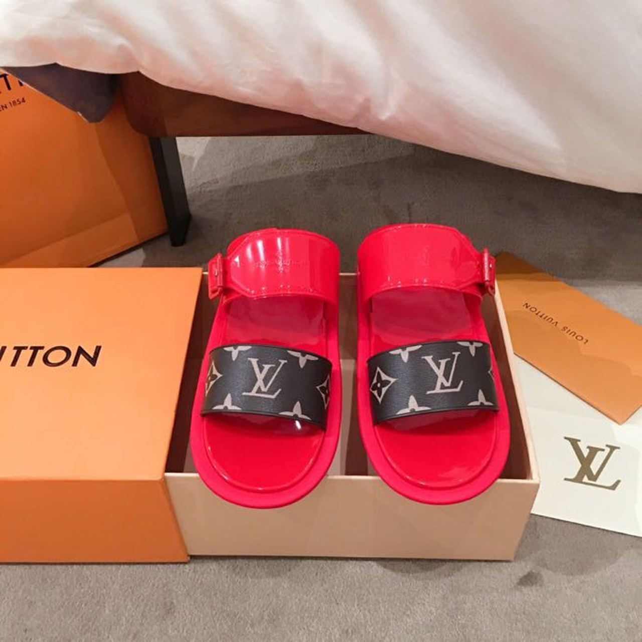 Louis Vuitton Sunbath Flat Mule Shiny Rubber Red For Women LV - Soul Replicas