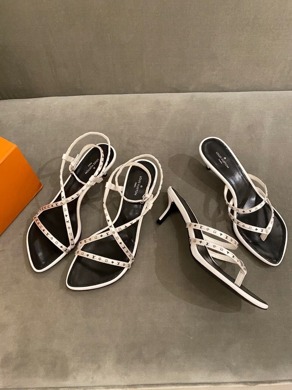 Louis Vuitton Citizen Sandals Calfskin Leather Spring/Summer Collection 1A7RYA White - Soul Replicas