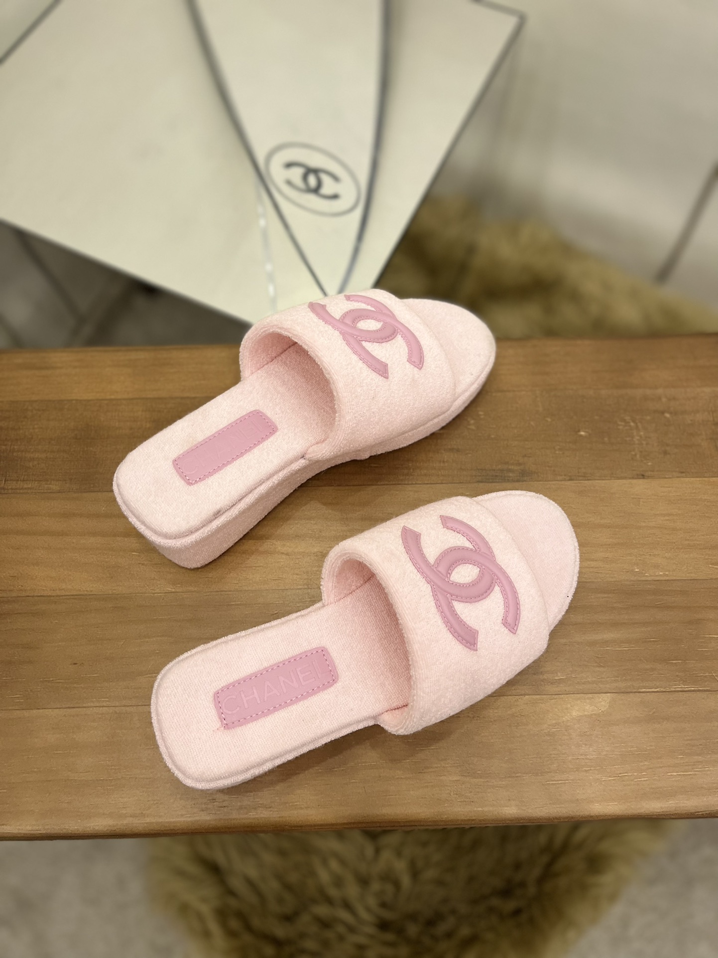 Chanel Women's Mules PiNike For Women 1.5in/4cm - Soul Replicas