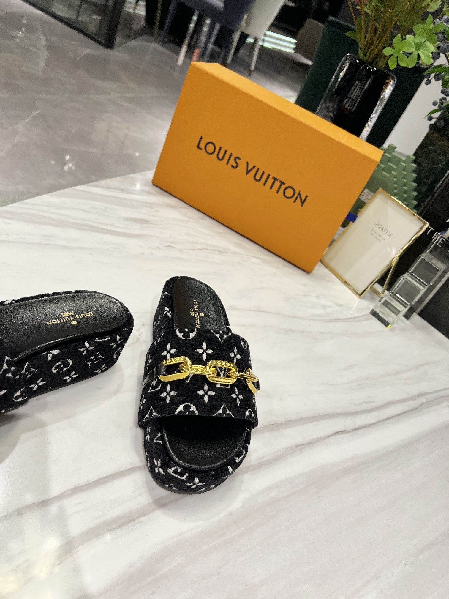 Louis Vuitton Jumbo Flatform Mule Black For Women LV - Soul Replicas