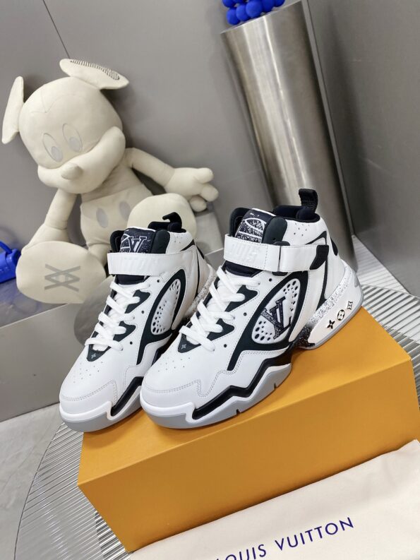 Louis Vuitton Women's Sneaker LV Trainer 2 White For Women LV - Soul Replicas