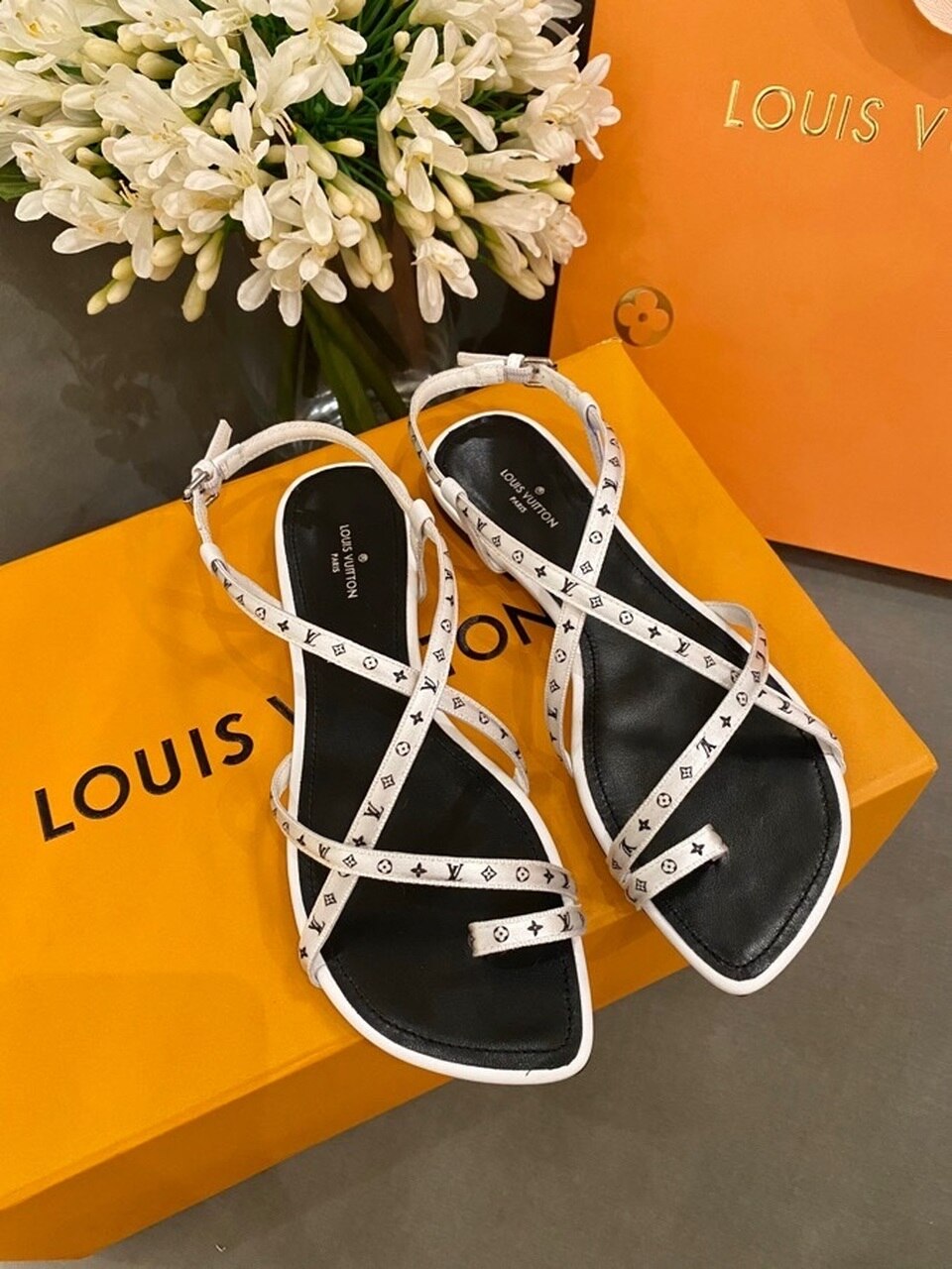 Louis Vuitton Citizen Flat Sandal Satin Black/White For Women LV - Soul Replicas