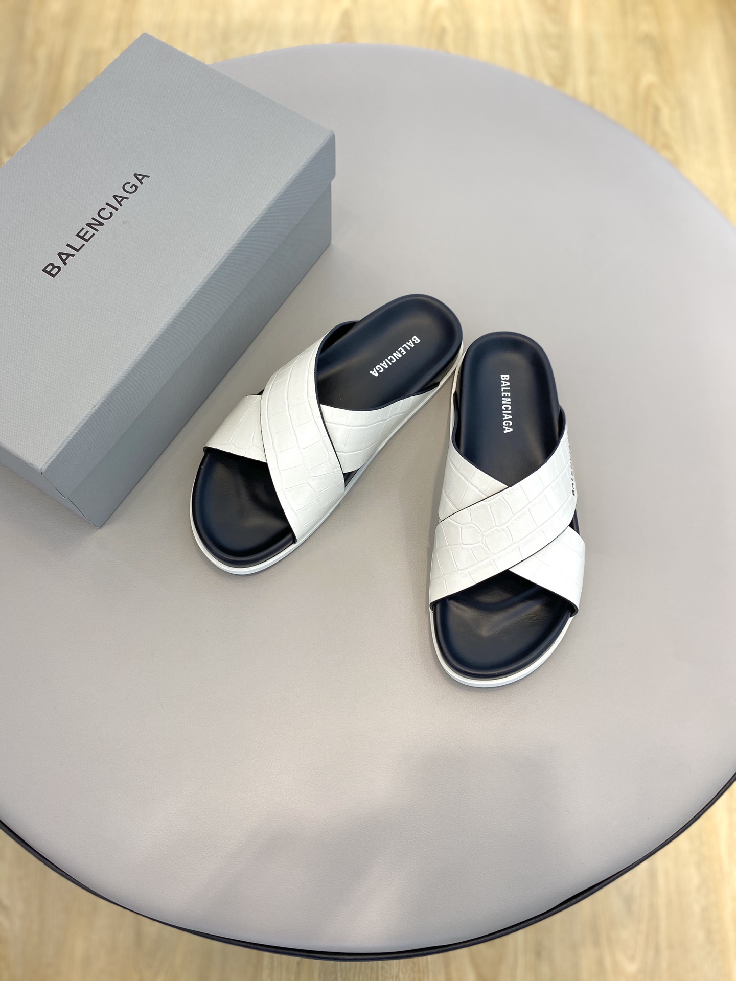 Balenciaga Slide Sandal White For Women - Soul Replicas