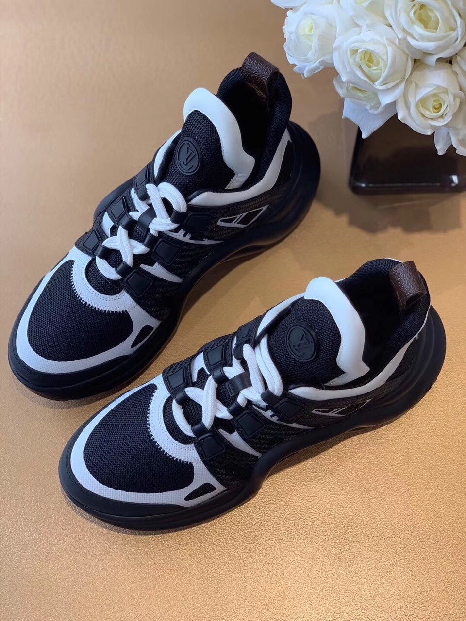 Louis Vuitton Archlight Sneakers Calfskin Leather Fall/Winter Collection Black/White - Soul Replicas